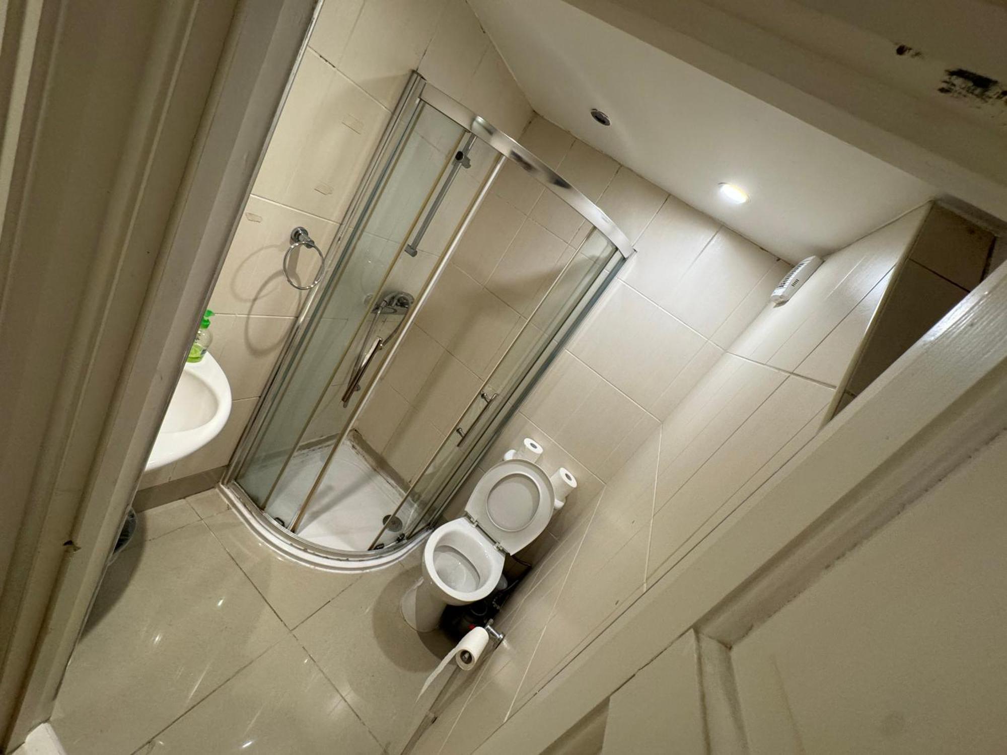 Cozy Rooms Near Central London Exterior foto